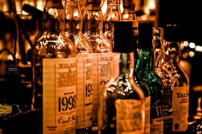 可口可樂經(jīng)營范圍新增「酒類經(jīng)營」,雪花啤酒推出高端啤酒禮盒「醴」單盒售價999元 | FoodTalks日報